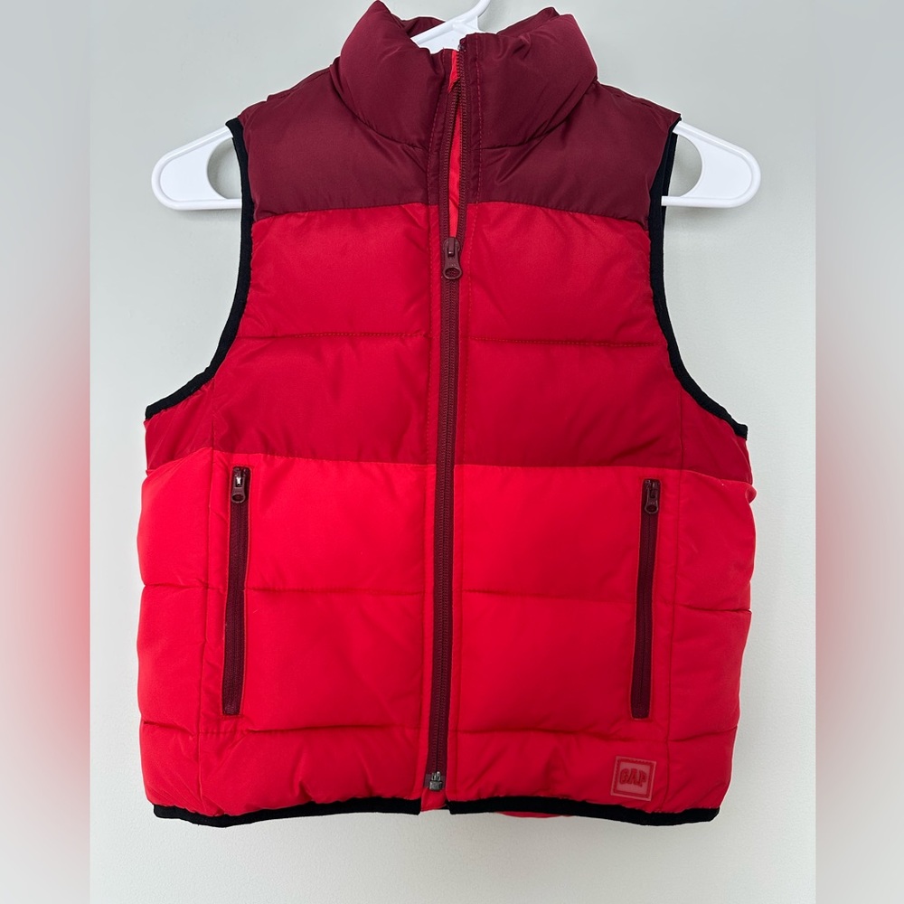 GAP Red Puffer Vest, Small, Unisex